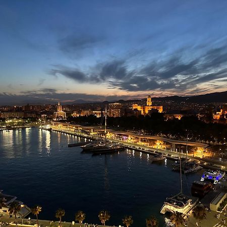 Luxury Beach/Port Apartment Málaga Buitenkant foto
